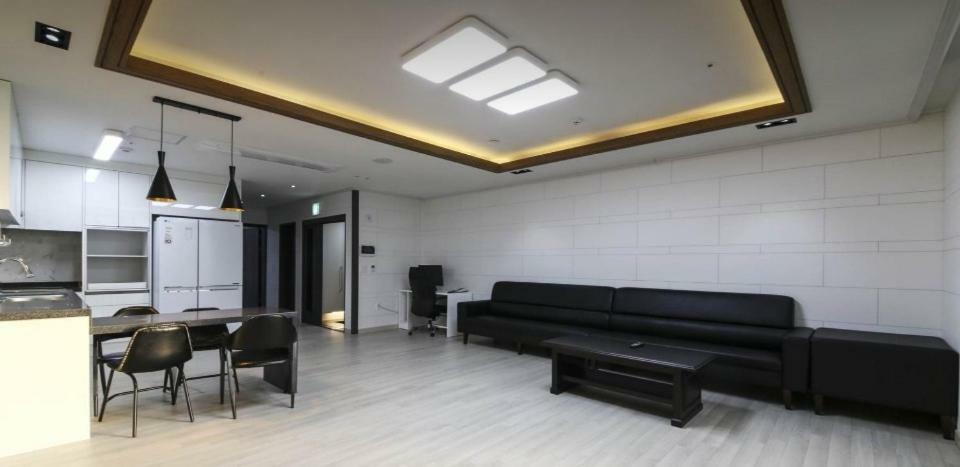 City Hotel G&G Busan Exterior photo