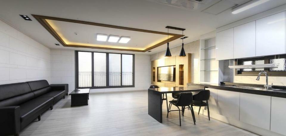 City Hotel G&G Busan Exterior photo